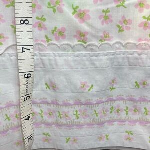 Vintage‎ full flat sheet. Pink Floral pattern on white 36 x 70 403 fieldcrest